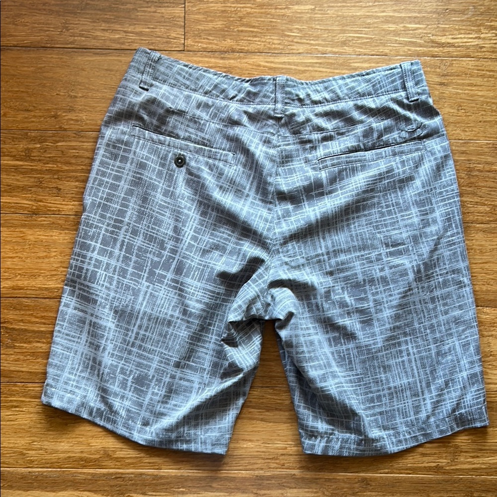 Men’s Under Armour UA Golf  Plaid Gray Shorts size 36 - Picture 3 of 7